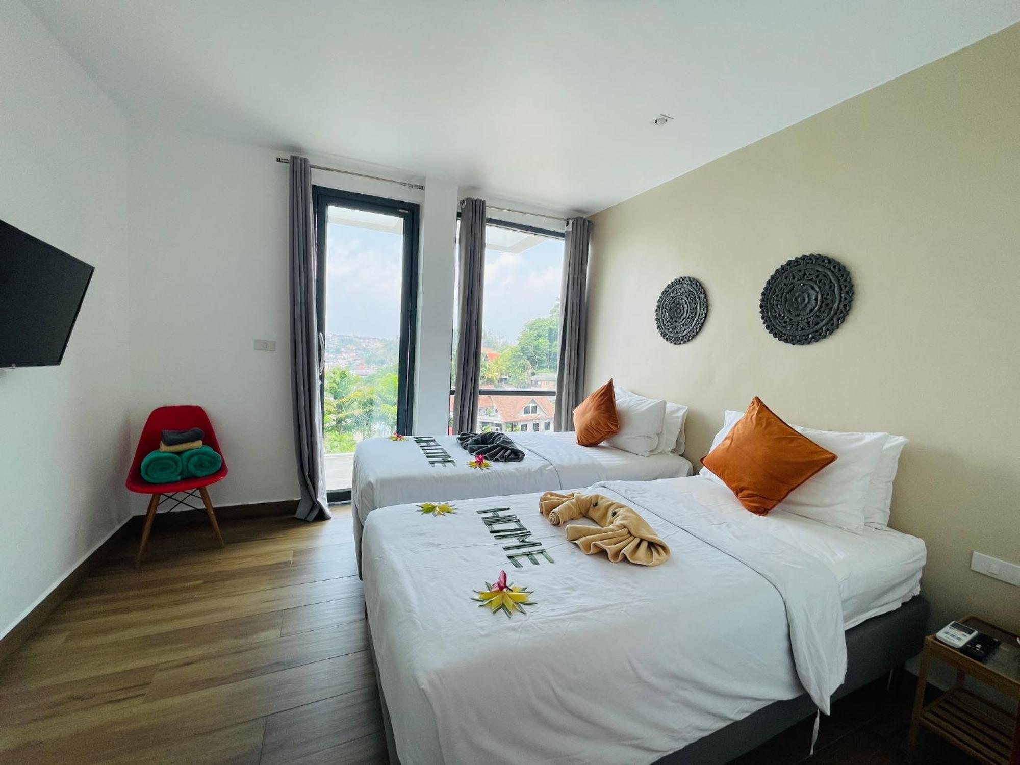 Baan Saint-Tropez Seaview Villas Kata Beach Exterior photo