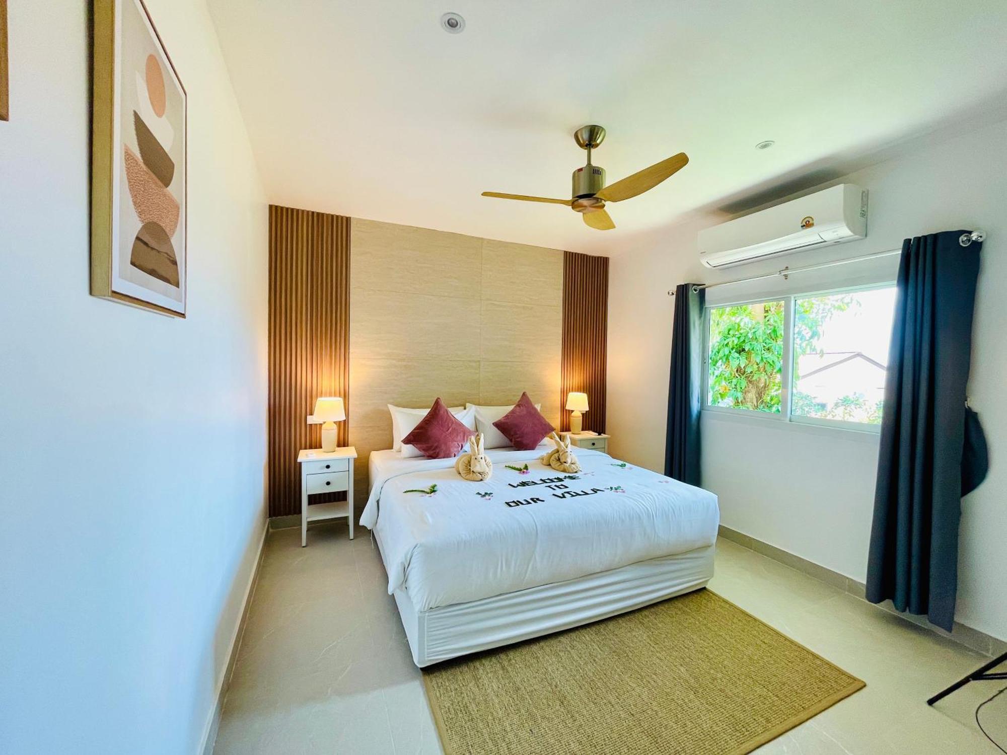 Baan Saint-Tropez Seaview Villas Kata Beach Exterior photo