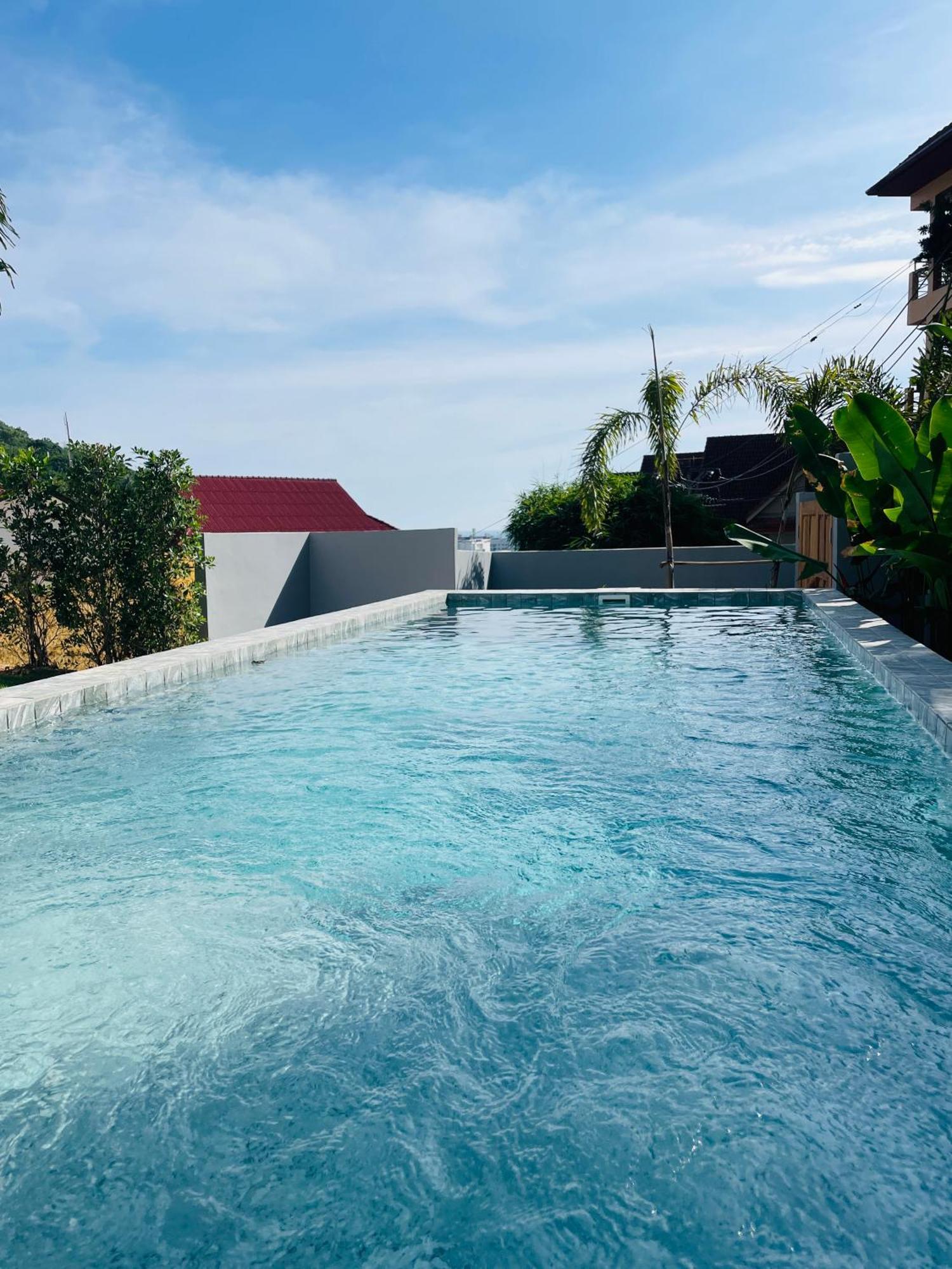 Baan Saint-Tropez Seaview Villas Kata Beach Exterior photo