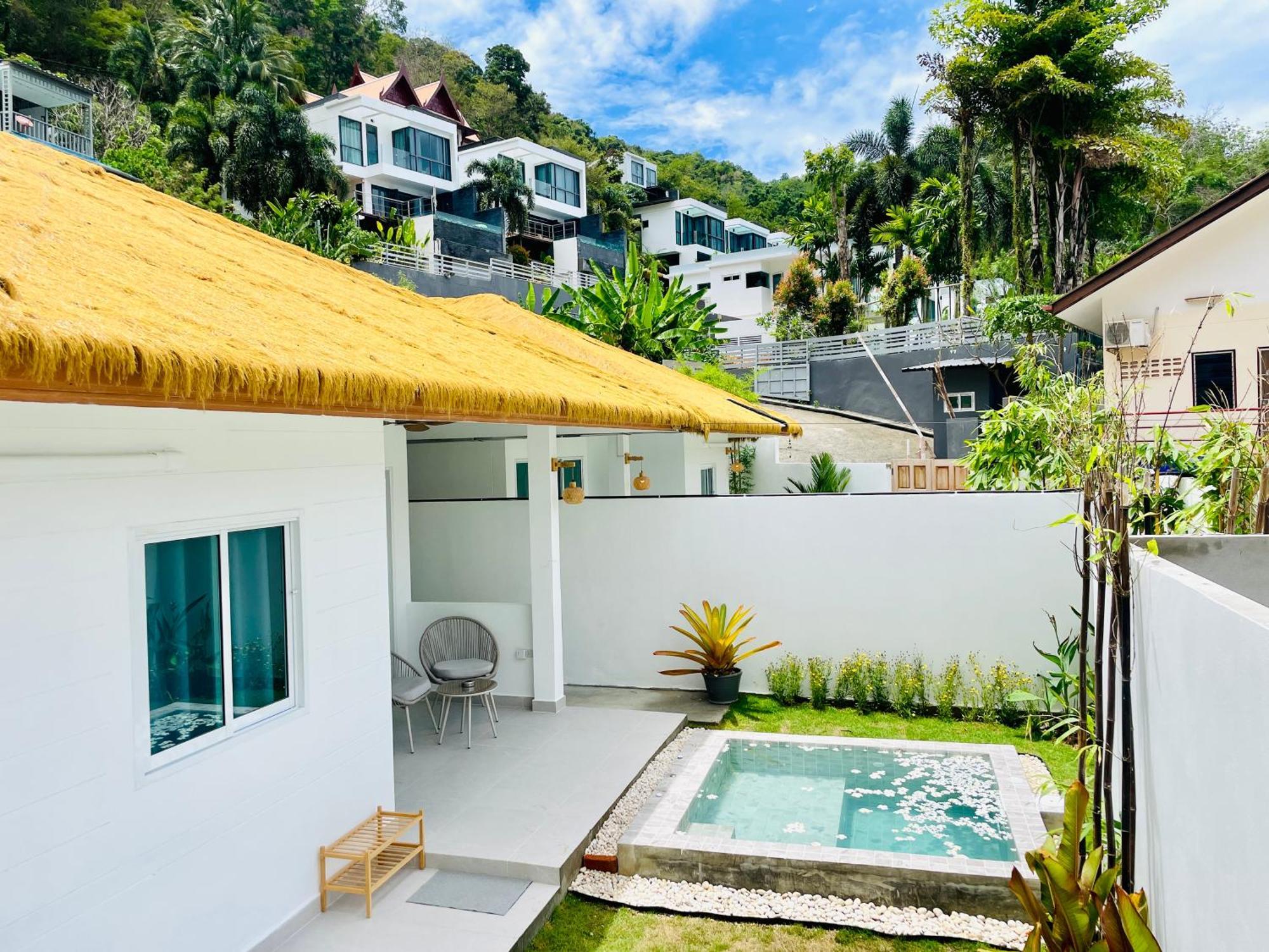 Baan Saint-Tropez Seaview Villas Kata Beach Exterior photo