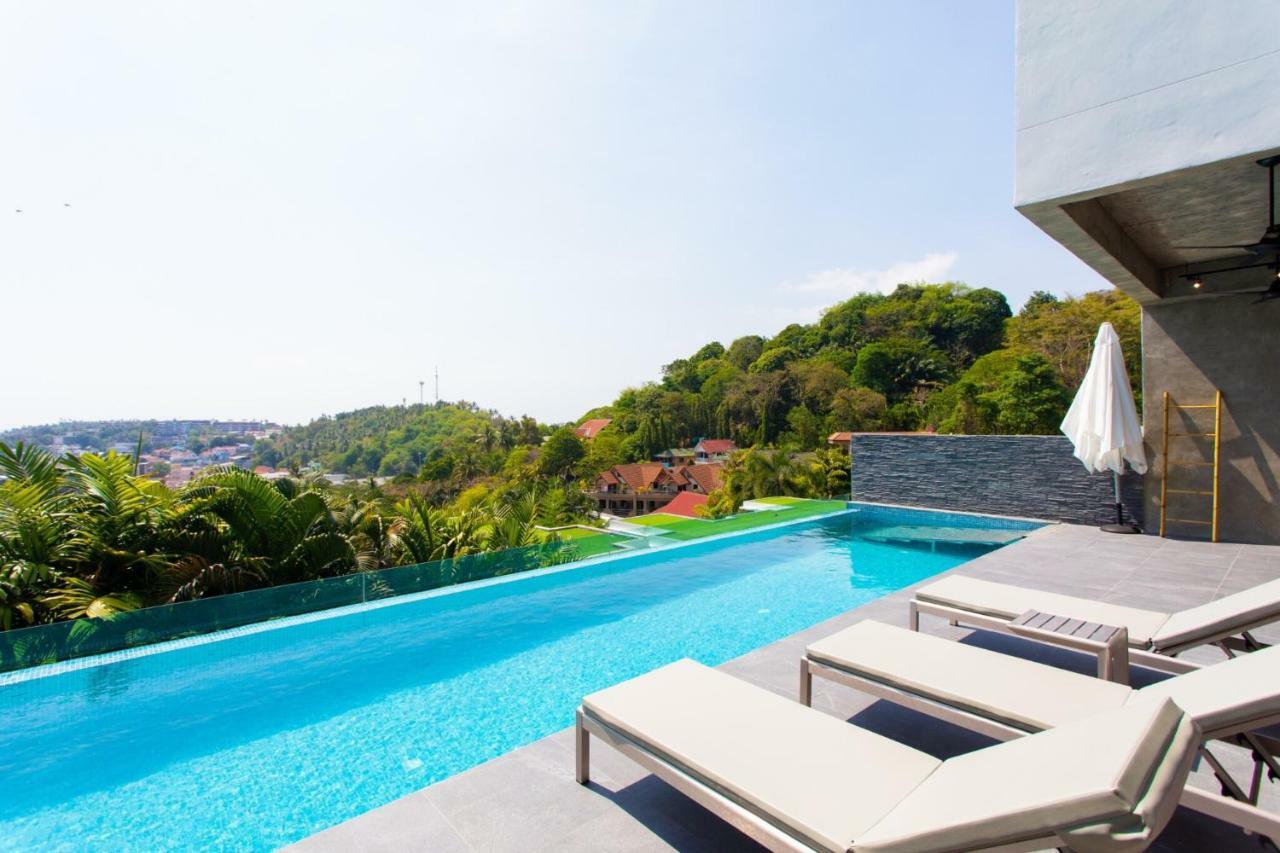 Baan Saint-Tropez Seaview Villas Kata Beach Exterior photo